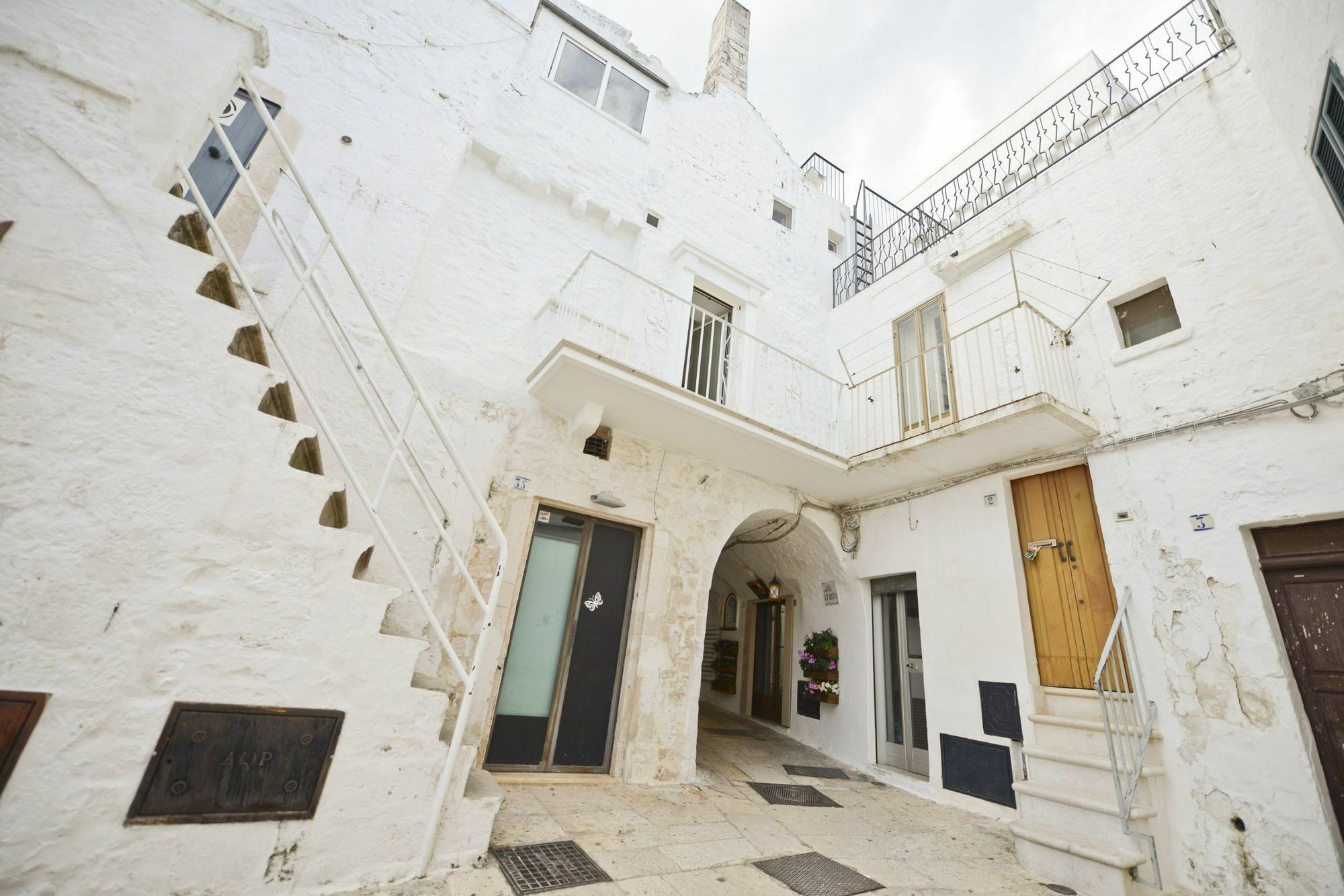 Casetta Arco Con Balcone تْشيستيرنِنو المظهر الخارجي الصورة